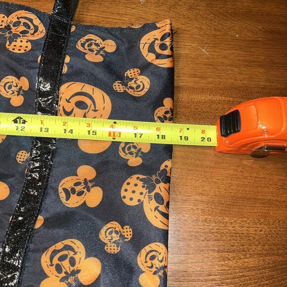 Disney Parks Halloween 2021 Pumpkin Mickey Minnie Mouse Black/Orange Tote Bag - Picture 2 of 4